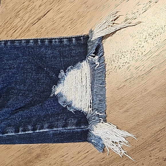 KanCan Straight High Rise Ripped Jeans Size 26" Waist - Picture 4 of 10